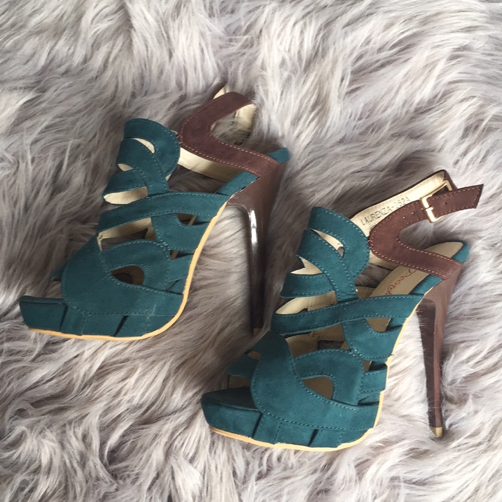 Pecadora Heels